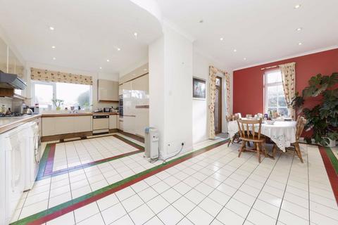 6 bedroom house for sale, Winnington Close, London N2