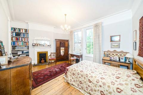 2 bedroom flat for sale, Southwood Lane, London N6