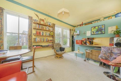 1 bedroom flat for sale, Cromwell Avenue, London N6