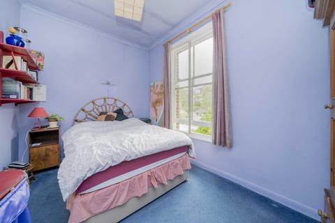 1 bedroom flat for sale, Cromwell Avenue, London N6