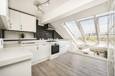 3 bedroom flat for sale, The Park, London N6