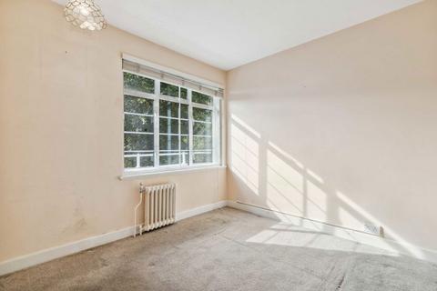 2 bedroom flat for sale, North Hill, London N6