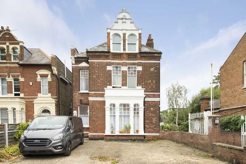 1 bedroom flat for sale, Great North Road, London N6