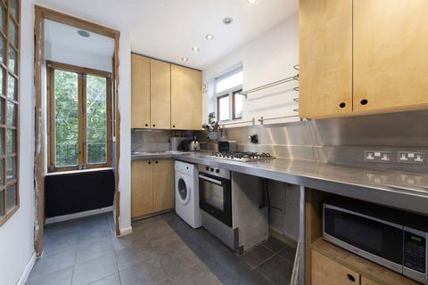 1 bedroom flat for sale, Great North Road, London N6