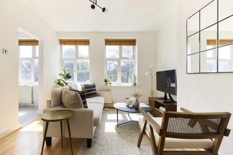 34a Aylmer Parade, London, N2 0PH