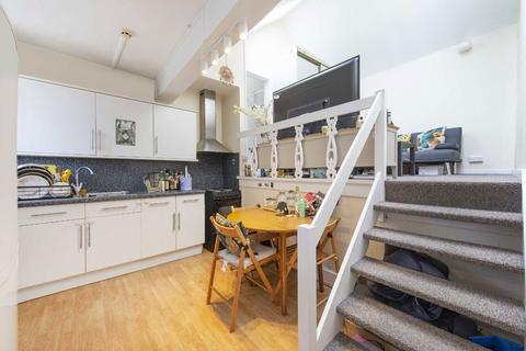 Studio for sale, Hornsey Lane Gardens, London N6