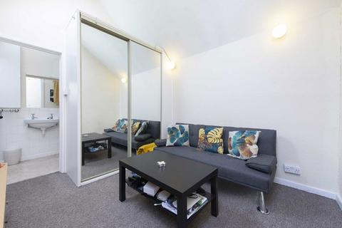 Studio for sale, Hornsey Lane Gardens, London N6