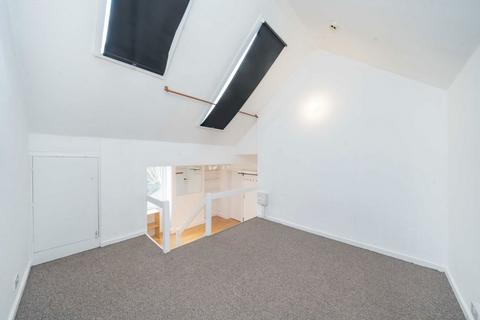 Studio for sale, Hornsey Lane Gardens, London N6