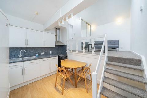 Studio for sale, Hornsey Lane Gardens, London N6