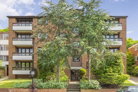 2 bedroom flat for sale, Avenue Road, London N6