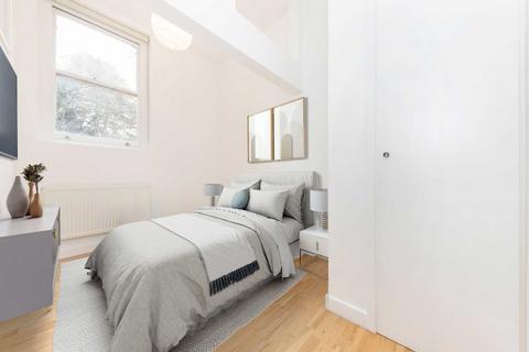 2 bedroom flat for sale, Highgate West Hill, London N6