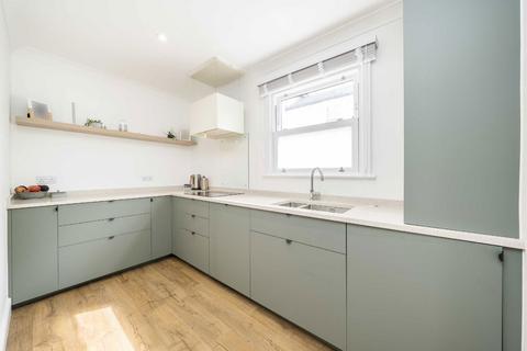 3 bedroom flat for sale, Stanstead Road, London SE23