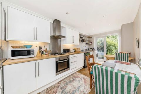 250 Perry Hill, London, SE6 4HD