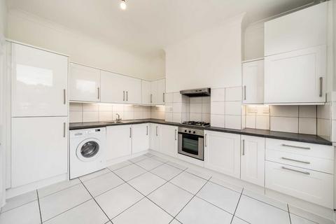 2 bedroom flat for sale, Devonshire Road, London SE23