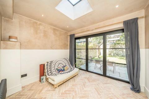 Ground Floor Flat At, 10 Wyleu Street, London, SE23 1DU