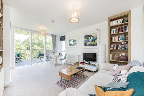 1 bedroom flat for sale, Adenmore Road, London SE6