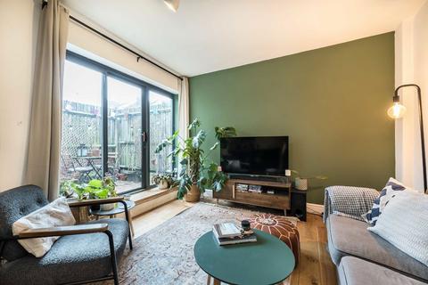 2 bedroom flat for sale, Brockley Road, London SE4