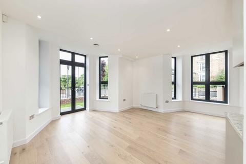 2 bedroom flat for sale, Forest Hill Road, London SE23