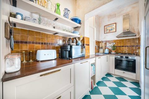 70b Wood Vale, London, SE23 3ED