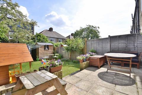 3 bedroom terraced house to rent, Riseldine Road, London SE23