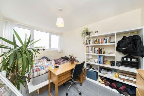 3 bedroom house to rent, Haseley End, London SE23