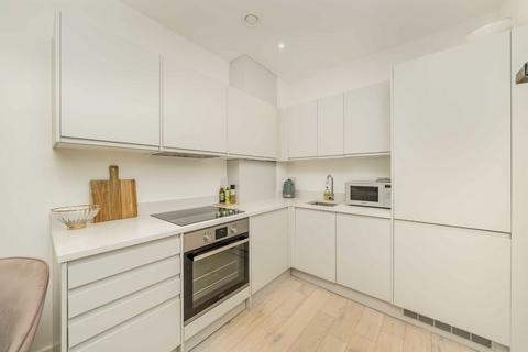 1 bedroom flat for sale, St. Johns Road, Isleworth TW7