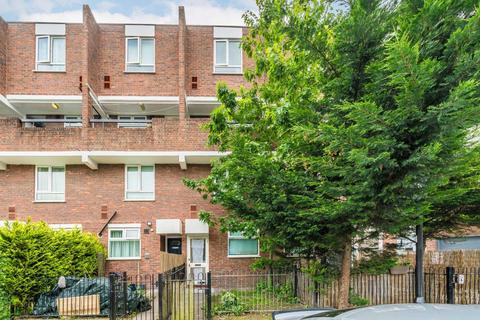 2 bedroom maisonette for sale, Benson Close, Hounslow TW3