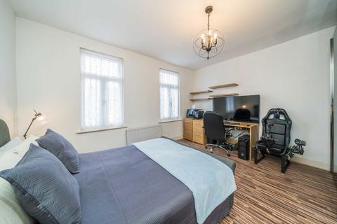 3 bedroom house for sale, Linkfield Road, Isleworth TW7