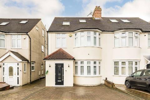 4 bedroom house for sale, Worton Gardens, Isleworth TW7