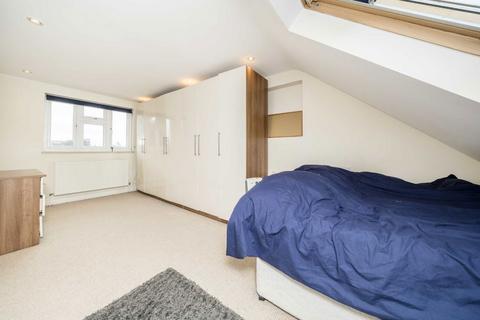 37 Worton Gardens, Isleworth, TW7 4BD