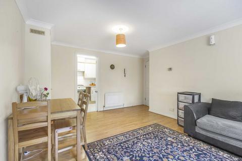 2 bedroom flat for sale, Malting Way, Isleworth TW7