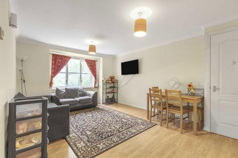 2 bedroom flat for sale, Malting Way, Isleworth TW7