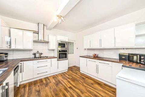 4 bedroom semi-detached house for sale, Great West Road, Hounslow TW5