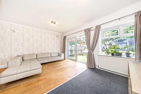 4 bedroom semi-detached house for sale, Great West Road, Hounslow TW5