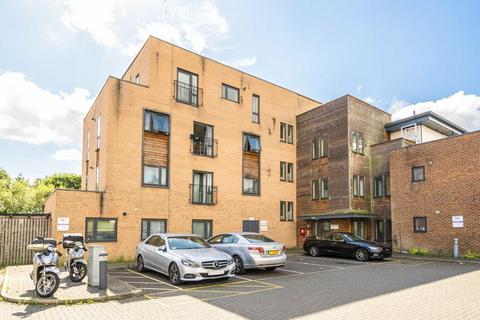 2 bedroom flat for sale, Inverness Road, Hounslow TW3