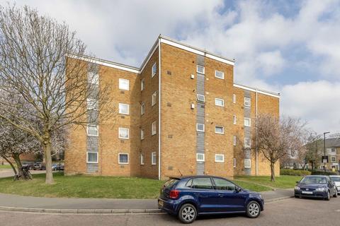 2 bedroom flat for sale, Aplin Way, Isleworth TW7