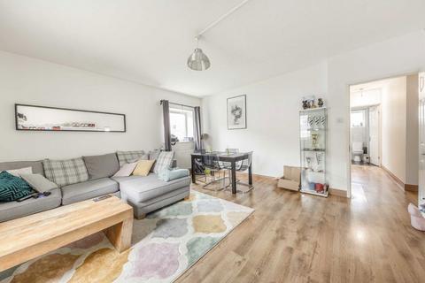 49 Aplin Way, Isleworth, TW7 4RJ