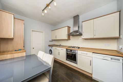 2 bedroom flat for sale, Castle Road, Isleworth TW7