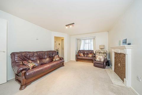 7 Pickwick Close, Hounslow, TW4 5ED