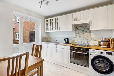 1 bedroom flat for sale, Beechen Cliff Way, Isleworth TW7