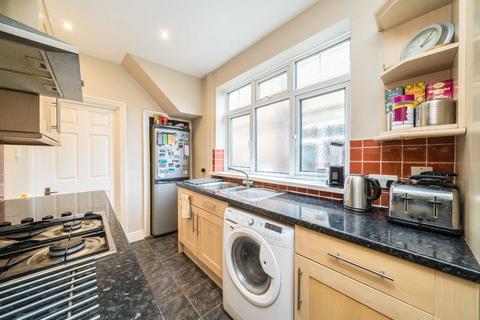 4 bedroom semi-detached house for sale, Lyncroft Gardens, Hounslow TW3