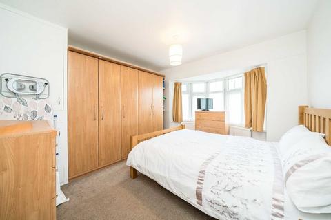 47 Lyncroft Gardens, Hounslow, TW3 2QU