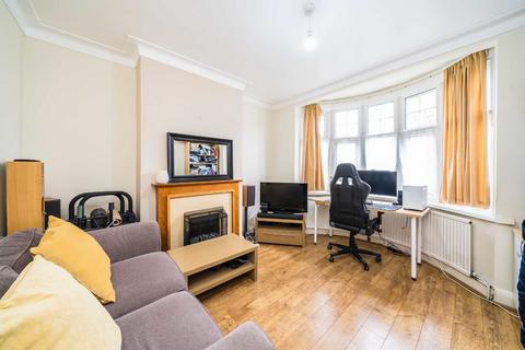 47 Lyncroft Gardens, Hounslow, TW3 2QU