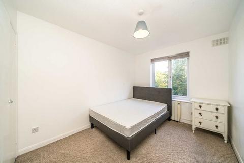 1 bedroom flat for sale, The Grove, Isleworth TW7