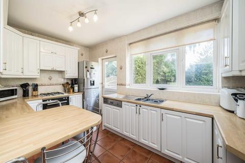 4 bedroom detached house for sale, Eversley Crescent, Isleworth TW7