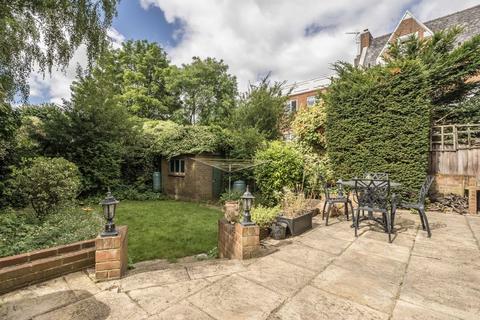 47 Eversley Crescent, Isleworth, TW7 4LD