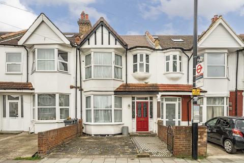 3 bedroom terraced house for sale, Wellington Road South, Hounslow TW4