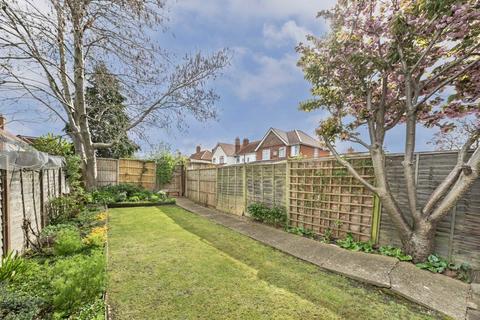 3 bedroom terraced house for sale, Wellington Road South, Hounslow TW4