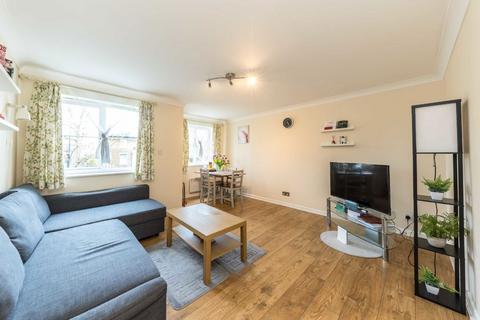 1 bedroom flat for sale, London Road, Isleworth TW7