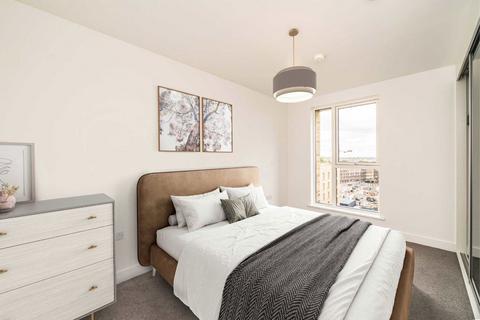 1 bedroom flat for sale, Lampton Parkside, Hounslow TW3